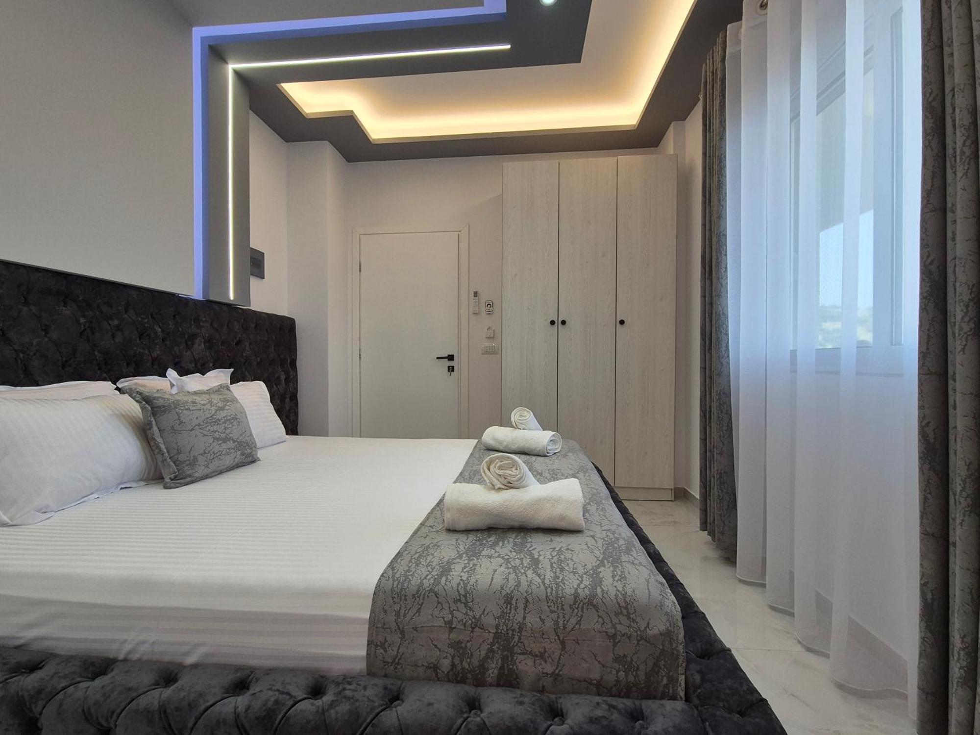 Hotel apartamentowy Roxhest *